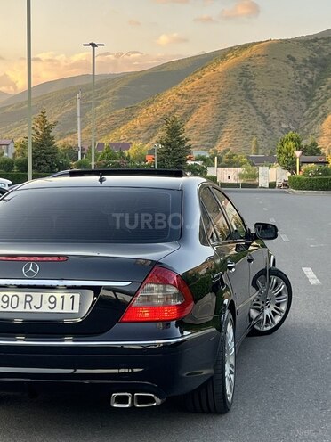 Mercedes E 280-5