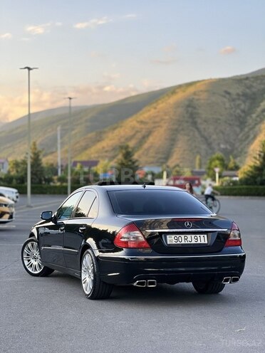 Mercedes E 280-4