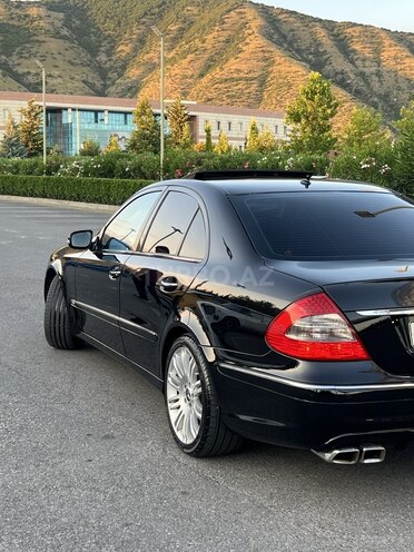 Mercedes E 280-6