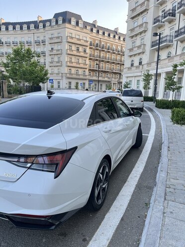 Hyundai Elantra-5