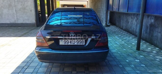 Mercedes E 220-4