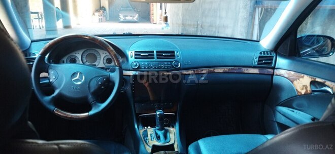 Mercedes E 220-8
