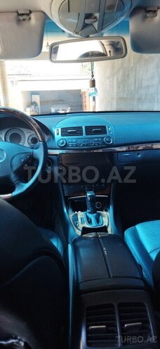 Mercedes E 220-9
