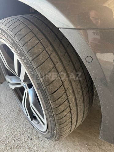 BMW 740-12