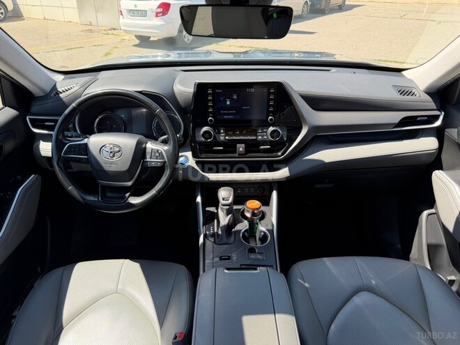 Toyota Highlander-8