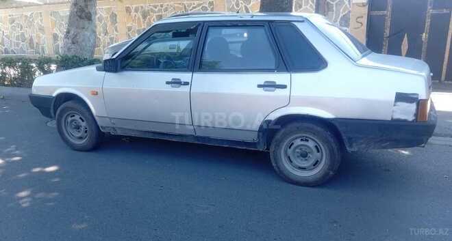 LADA (VAZ) 21099-8