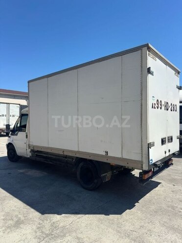 Ford Transit-3
