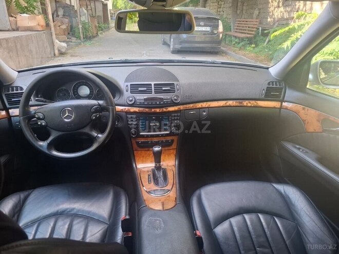 Mercedes E 320-10