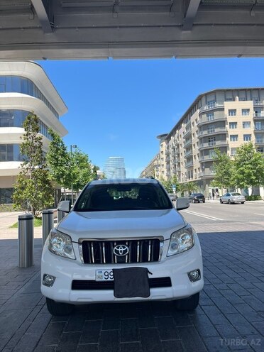 Toyota Land Cruiser Prado-1