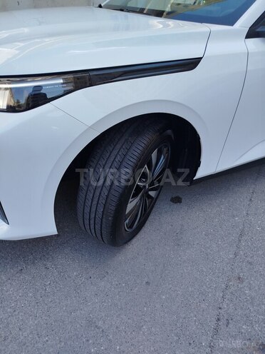 Changan Qiyuan A05-4