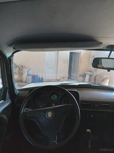 GAZ 24 "Volga"-2
