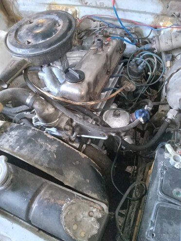 GAZ 24 "Volga"-5