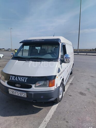 Ford Transit-1