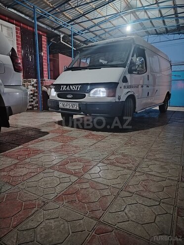Ford Transit-8