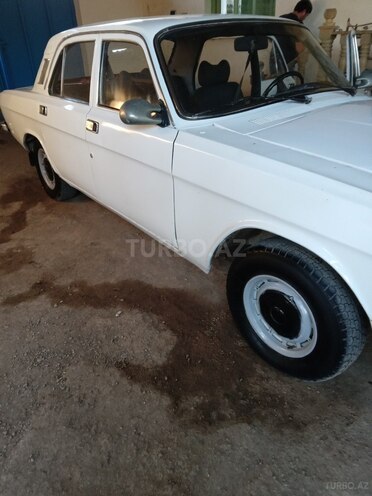 GAZ 24 "Volga"-8