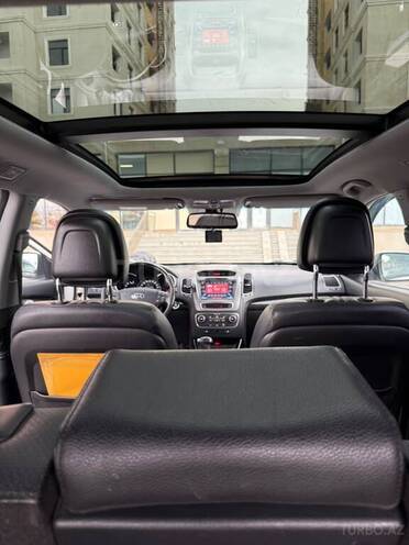 Kia Sorento-2