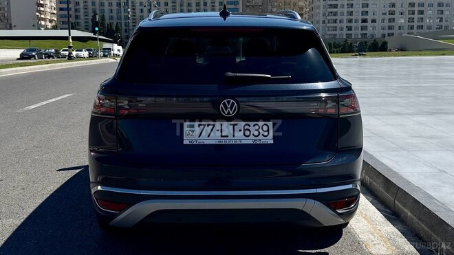 Volkswagen ID.6 Crozz-6