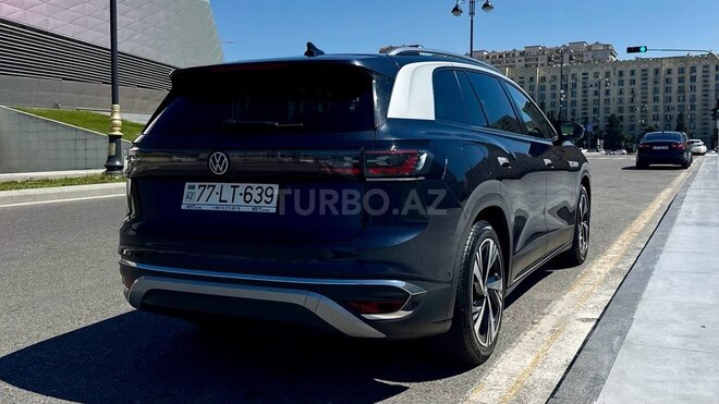 Volkswagen ID.6 Crozz-5