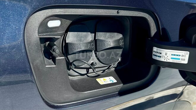 Volkswagen ID.6 Crozz-8