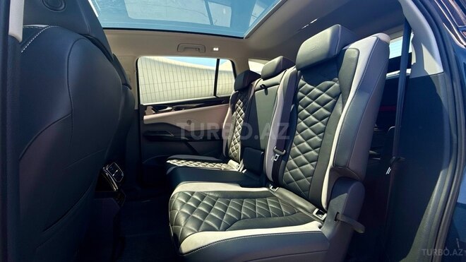 Volkswagen ID.6 Crozz-11