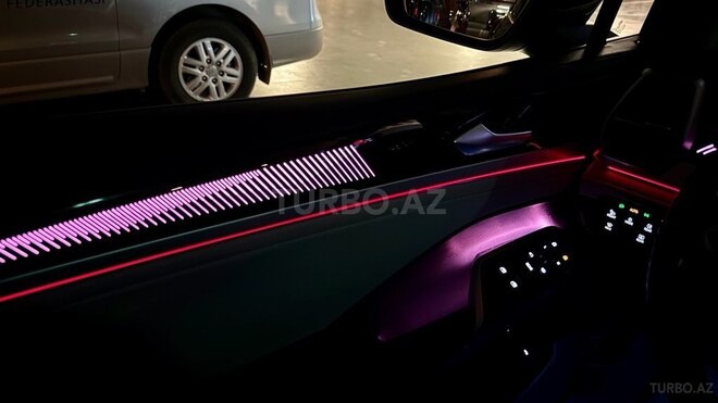 Volkswagen ID.6 Crozz-13