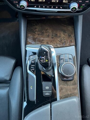 BMW 530-13