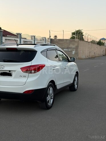 Hyundai ix35-6