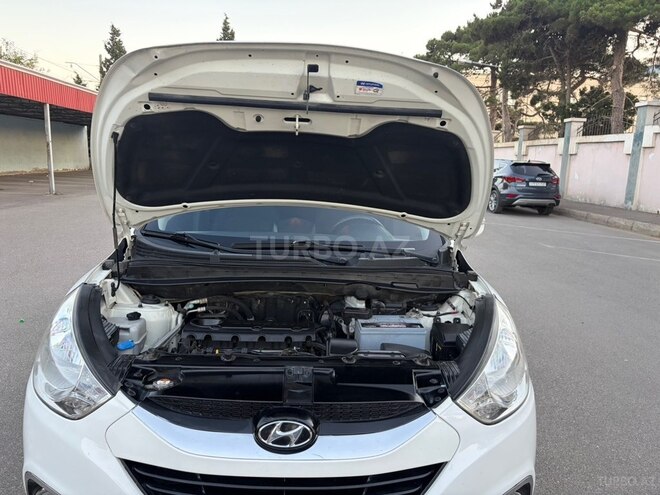 Hyundai ix35-13
