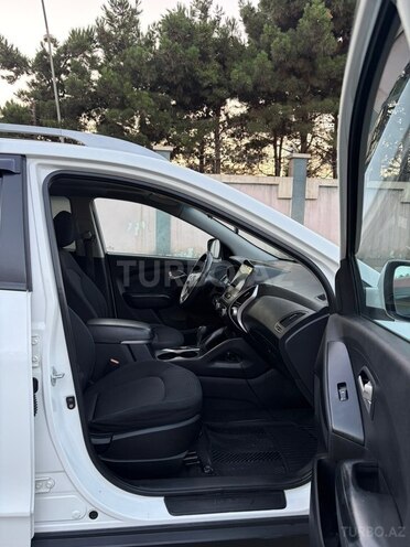 Hyundai ix35-10