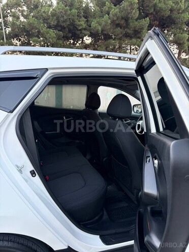 Hyundai ix35-11