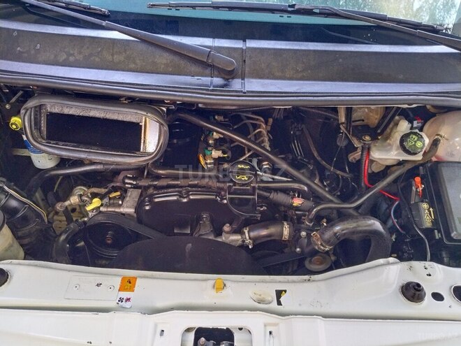 Ford Transit-14