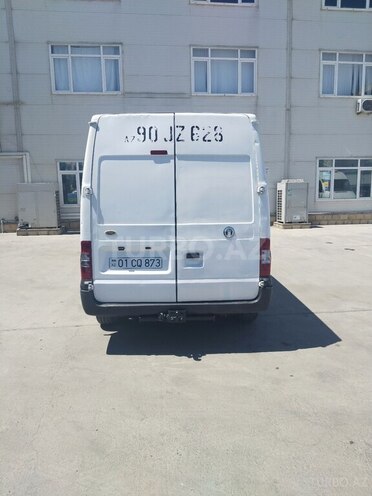 Ford Transit-12