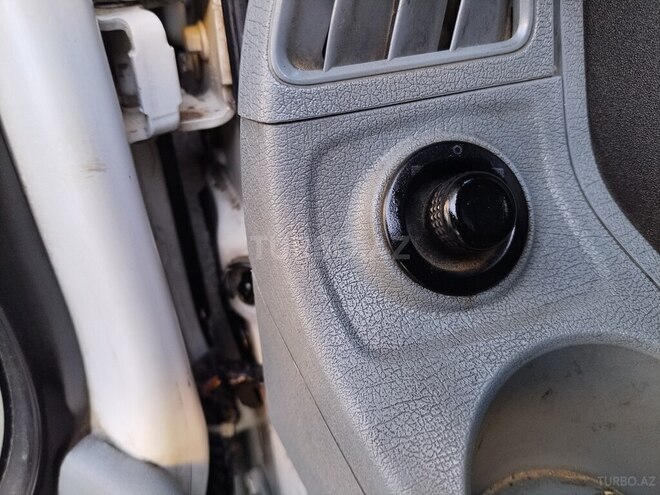 Ford Transit-18