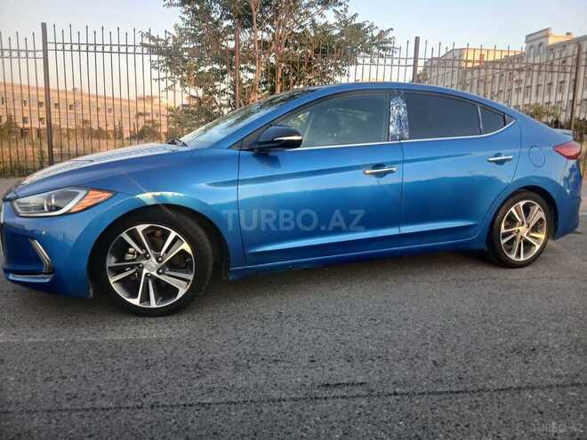 Hyundai Elantra-2