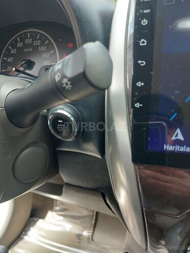 Nissan March-15