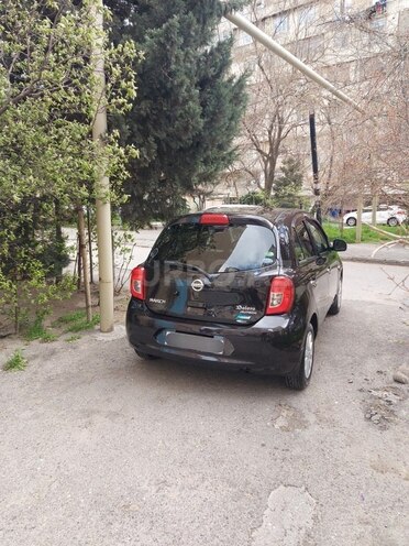 Nissan March-6
