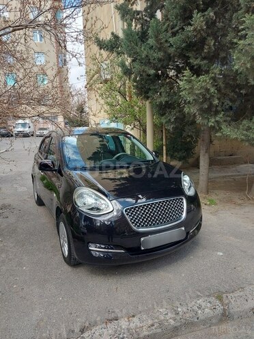 Nissan March-5