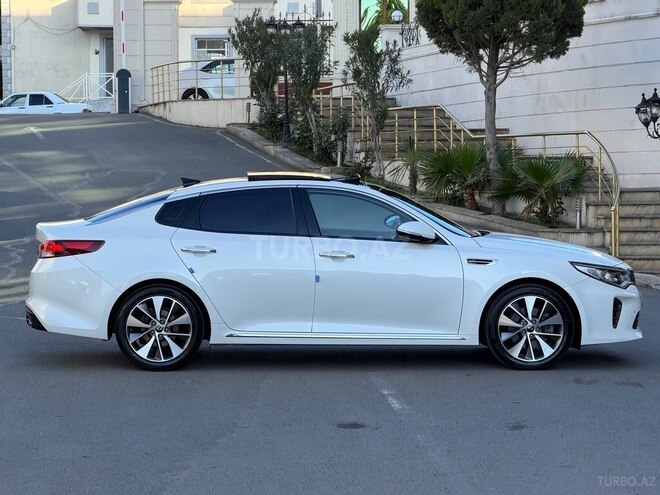 Kia K5-7