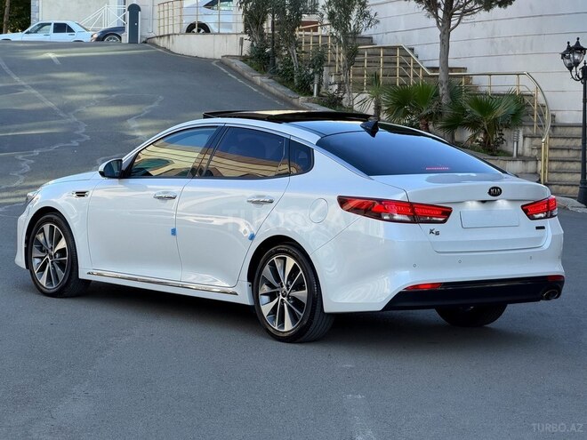 Kia K5-8