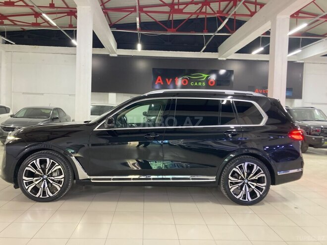 BMW X7-6