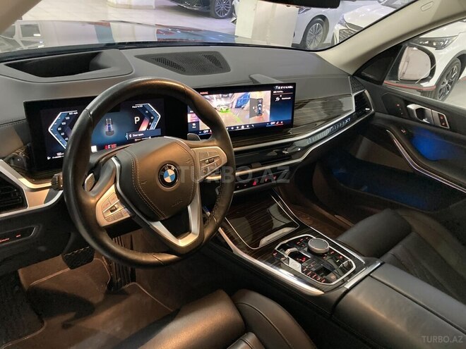 BMW X7-16