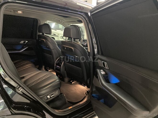 BMW X7-24