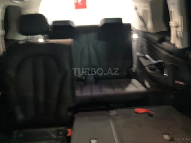 BMW X7-31