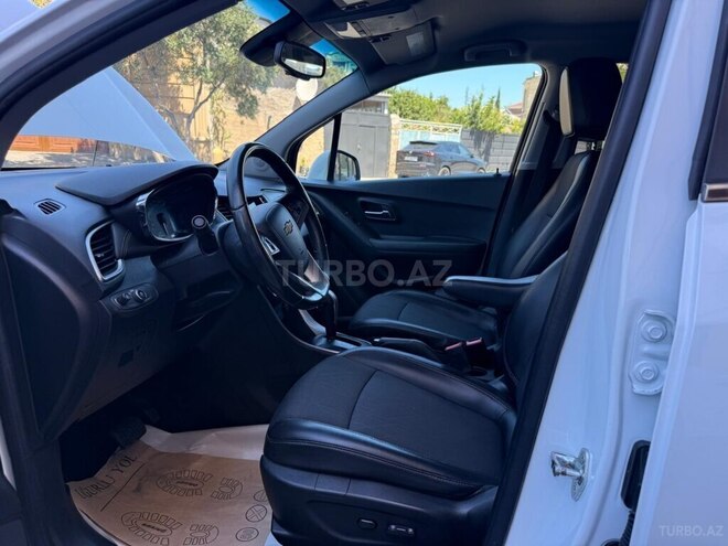 Chevrolet Trax-6
