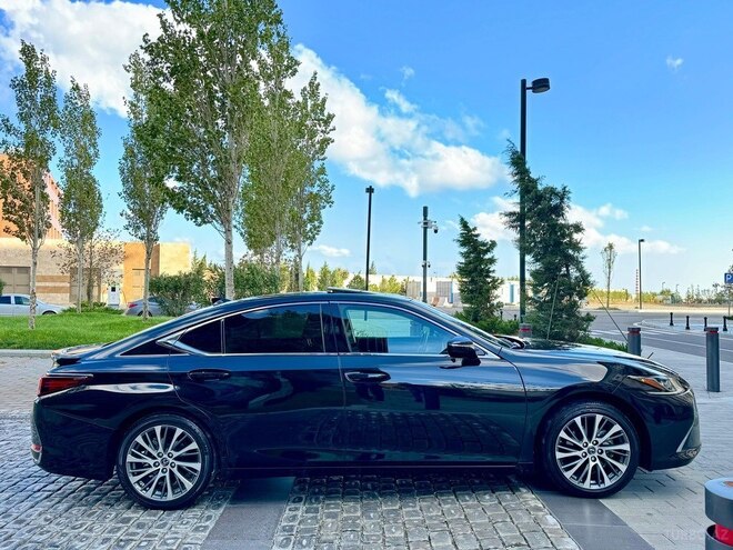 Lexus ES 300h-5