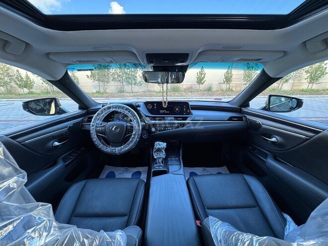 Lexus ES 300h-6