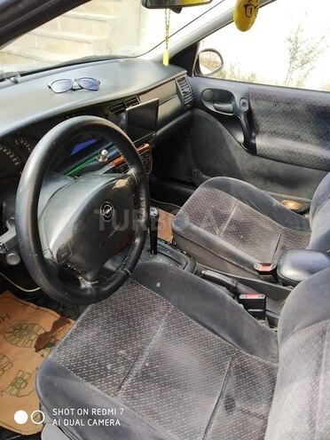 Opel Vectra-8