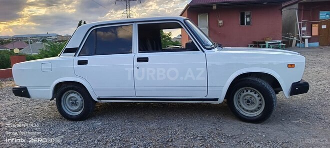 LADA (VAZ) 2107-4