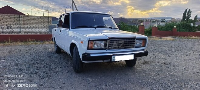 LADA (VAZ) 2107-5