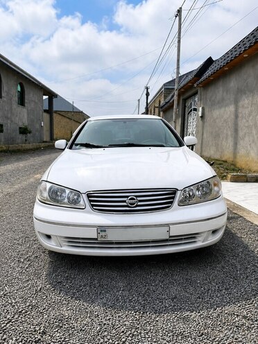 Nissan Sunny-1